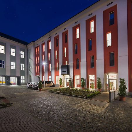 Ea Business Hotel Jihlava Exterior foto