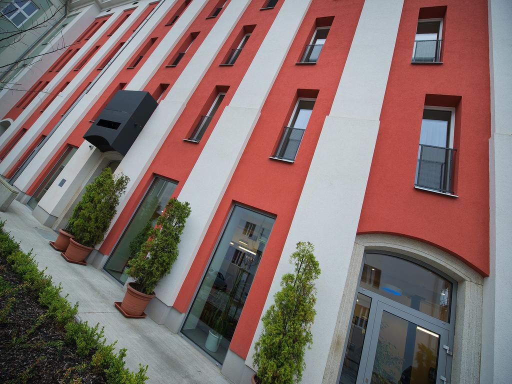 Ea Business Hotel Jihlava Exterior foto