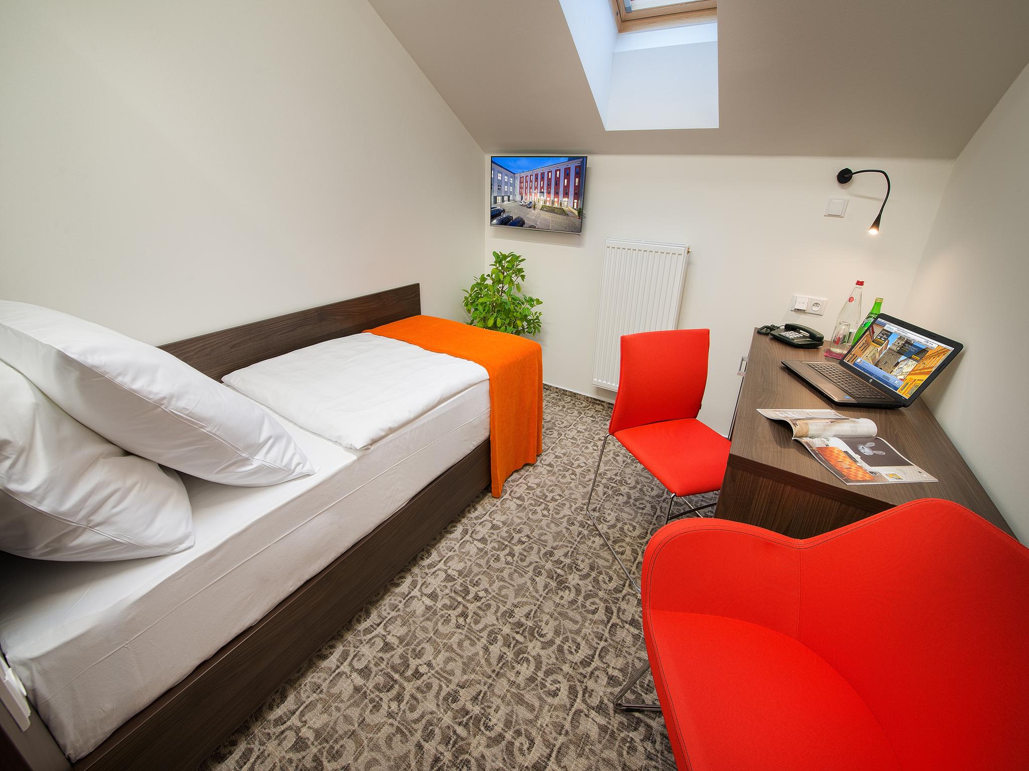 Ea Business Hotel Jihlava Exterior foto