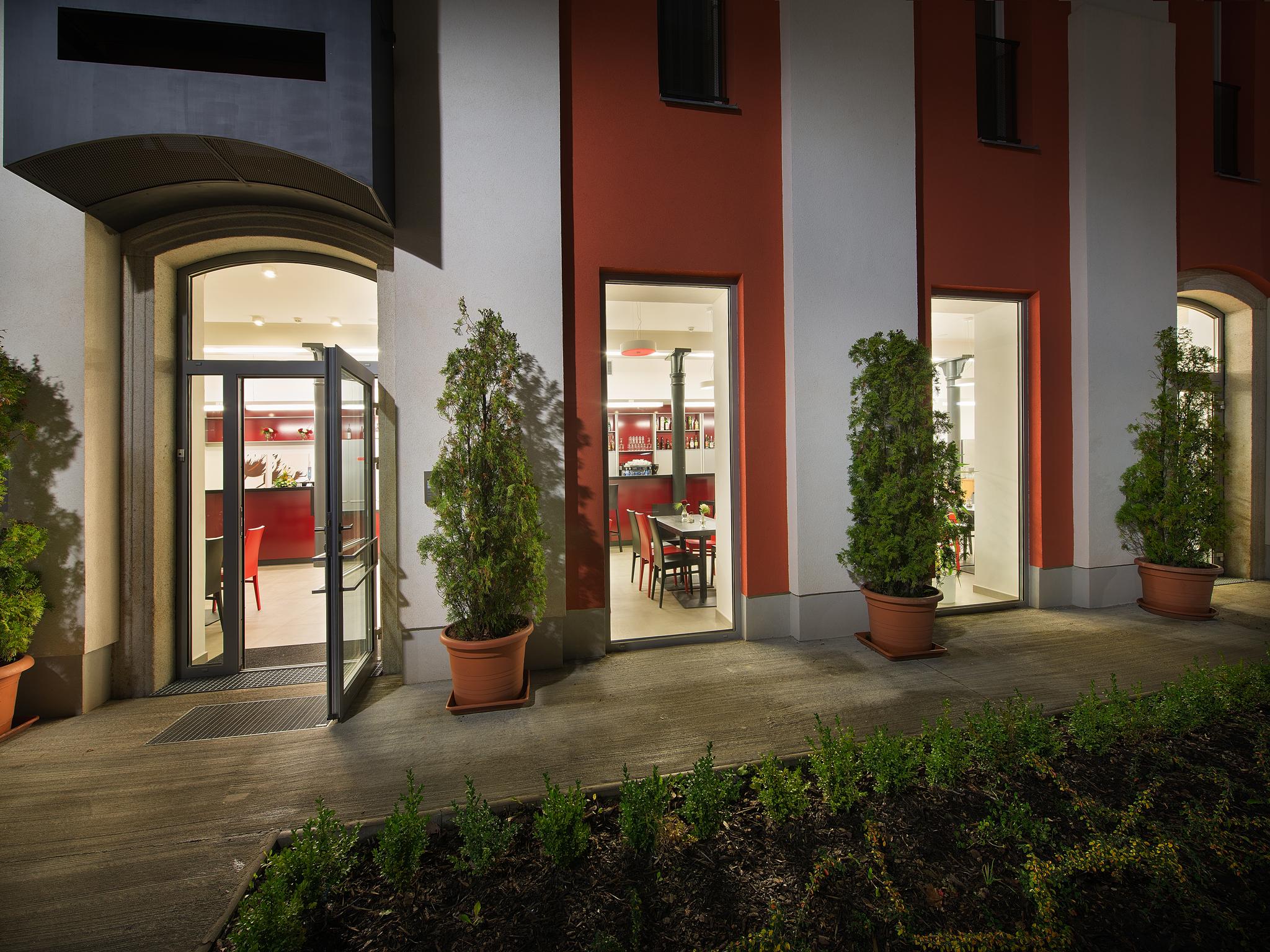 Ea Business Hotel Jihlava Exterior foto